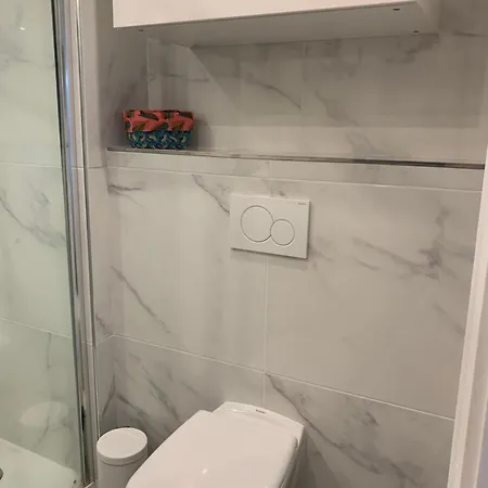 Climatise Rdj Dans Avec Piscine * Antibes